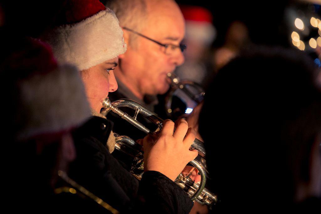 Christmas Carols in Eaton Bray, Friday 18th December 2015 with the Toddington Brass Band<br />Photo by <a href='http://redbrickphotography.uk' target='_blank'>redbrickphotography.uk</a>